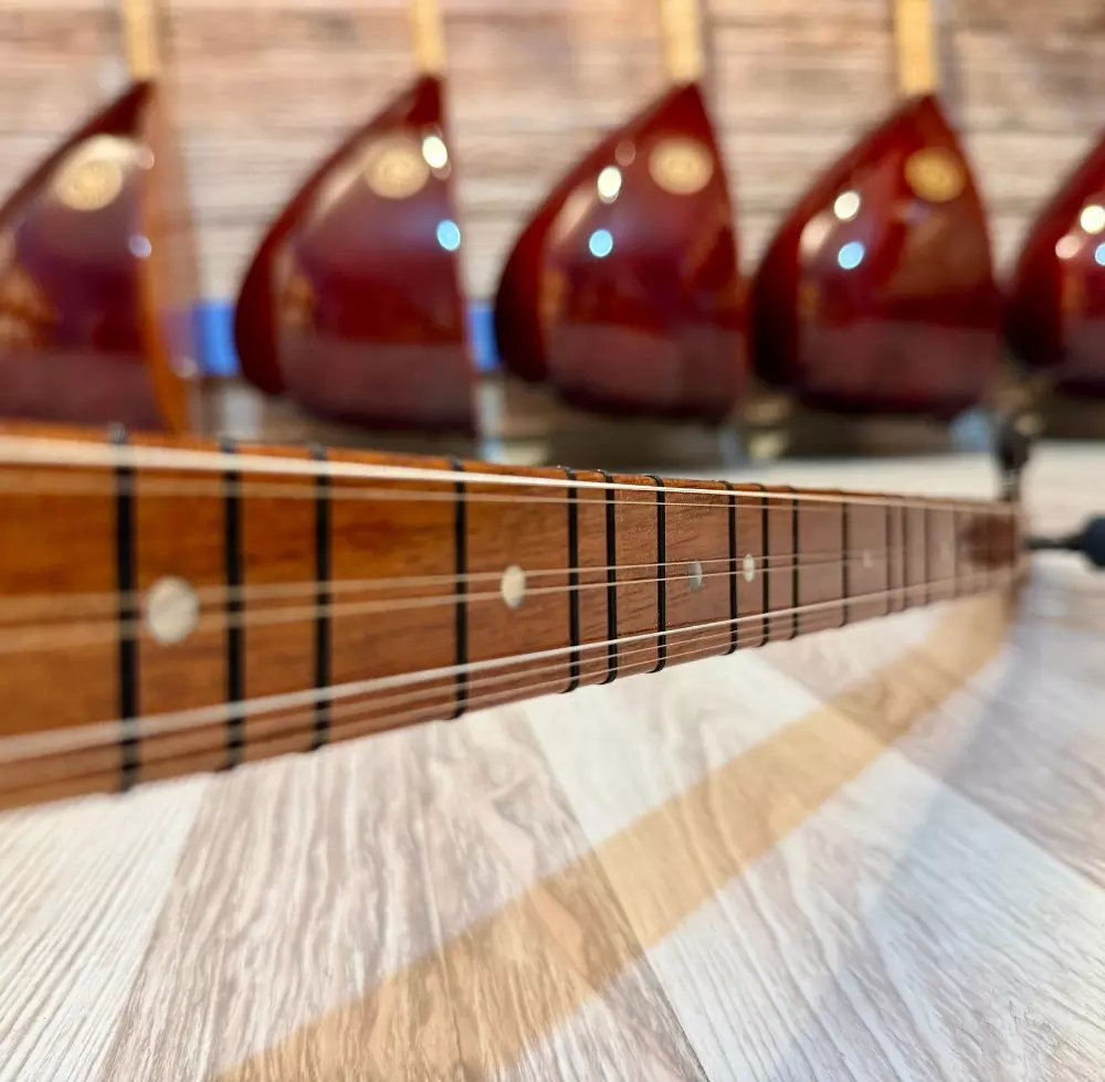 Dut Bağlama Kısa Sap Dut Bağlama Kısa Sap