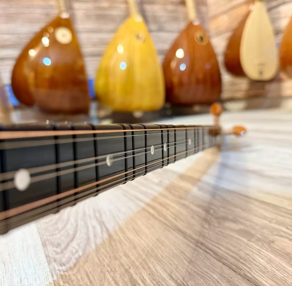 Profesyonel Maun Bağlama Kısa Sap Profesyonel Maun Bağlama Kısa Sap