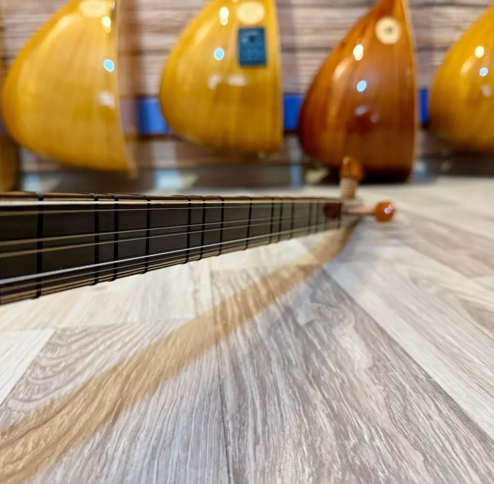 Profesyonel Maun Bağlama Kısa Sap Profesyonel Maun Bağlama Kısa Sap
