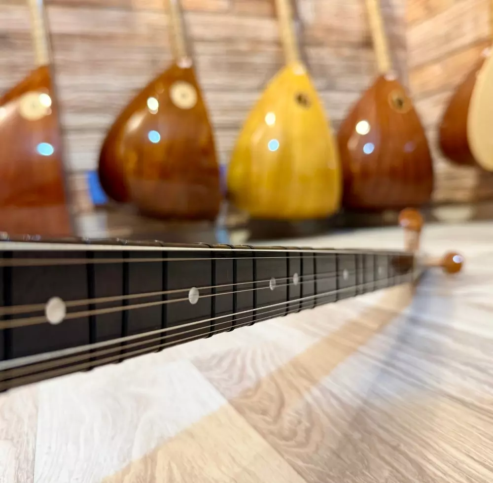 Kısa Sap Dut Bağlama Profesyonel Kısa Sap Dut Bağlama Profesyonel