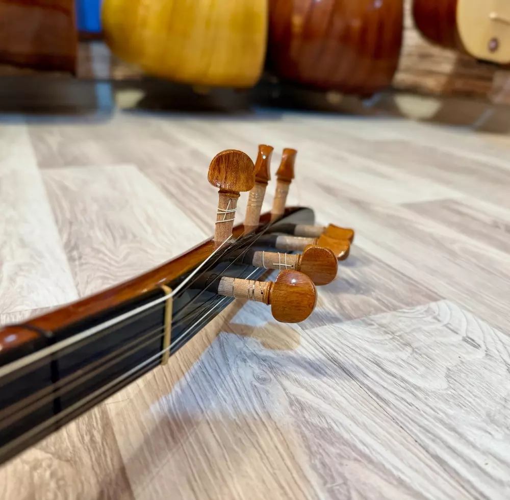 Kısa Sap Dut Bağlama Profesyonel Kısa Sap Dut Bağlama Profesyonel