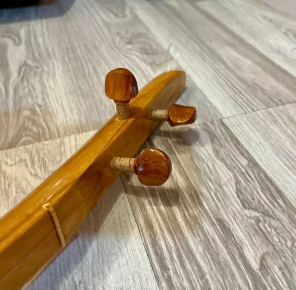 Balta Bağlama Dede Sazı