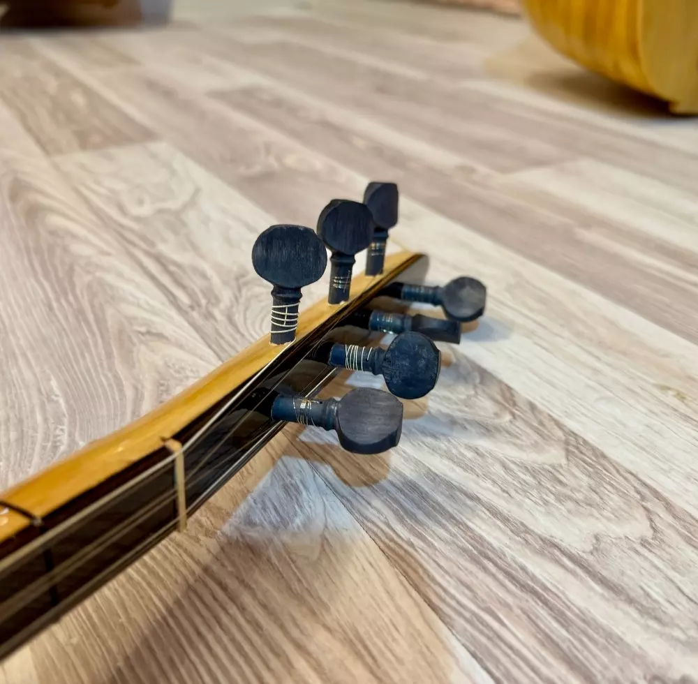 Kısa Sap Dut Bağlama Kısa Sap Dut Bağlama