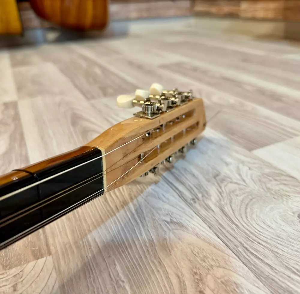 Gitar Burgulu Maun Bağlama Gitar Burgulu Maun Bağlama