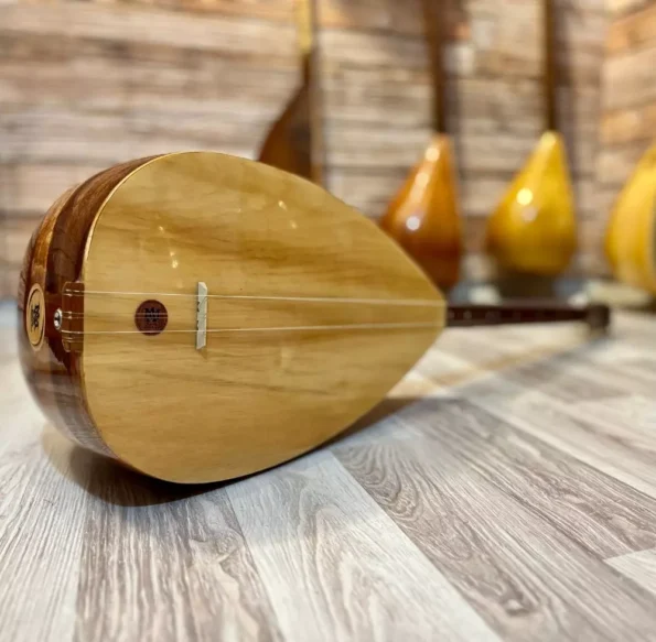 Gitar Burgulu Maun Bağlama