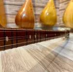 Gitar Burgulu Maun Bağlama