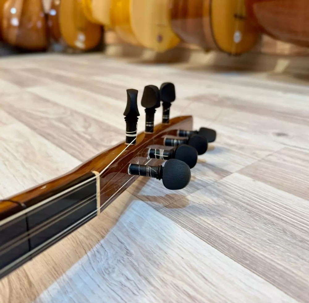 Uzun Sap Bağlama Uzun Sap Bağlama