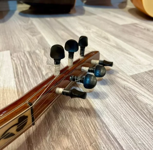 Uzun Sap Saz