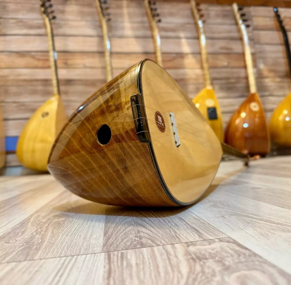Oyma Dut Balta Bağlama Oyma Dut Balta Bağlama