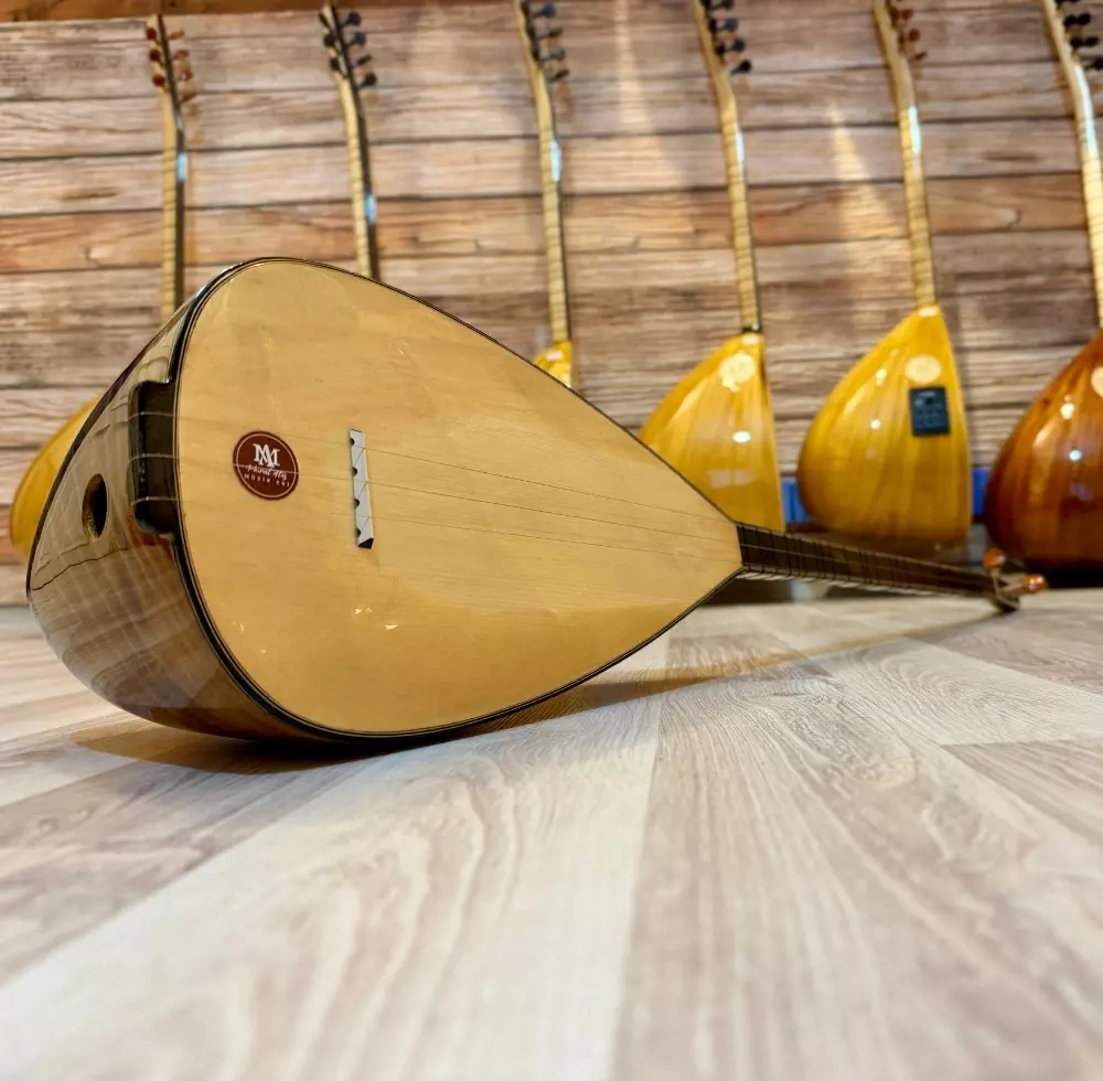 Oyma Dut Balta Bağlama Oyma Dut Balta Bağlama