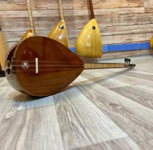 Cura Sazı