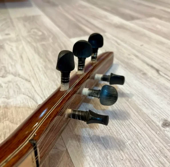 Cura Sazı