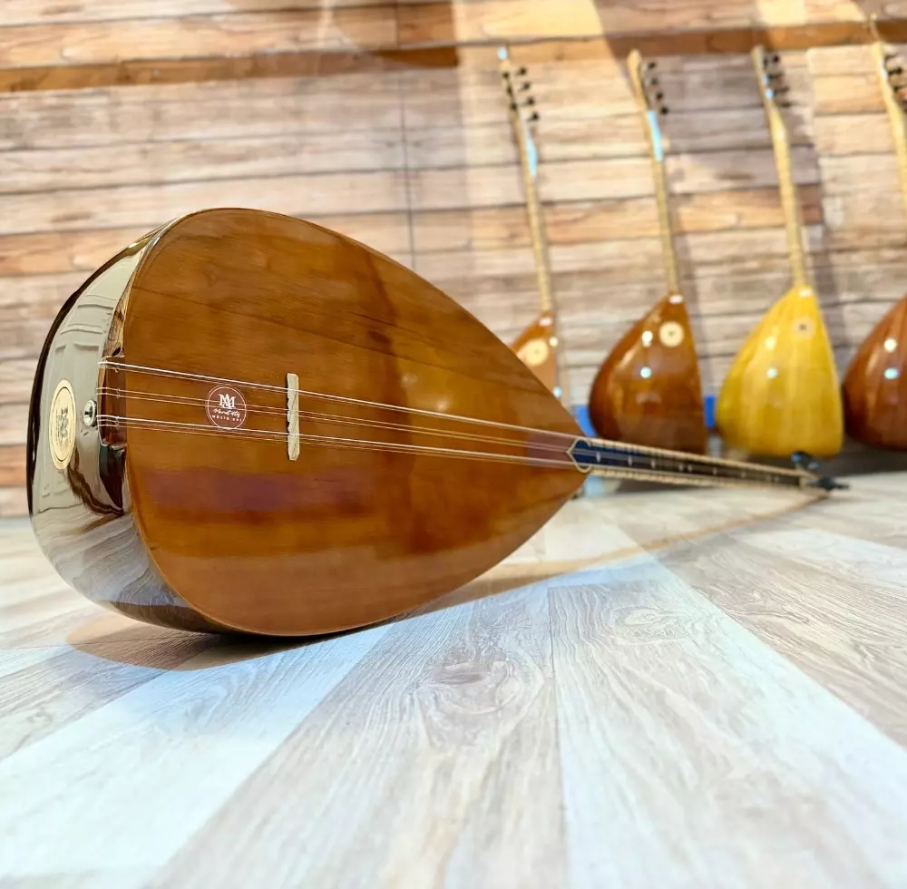 Uzun Sap Ceviz Bağlama Uzun Sap Ceviz Bağlama