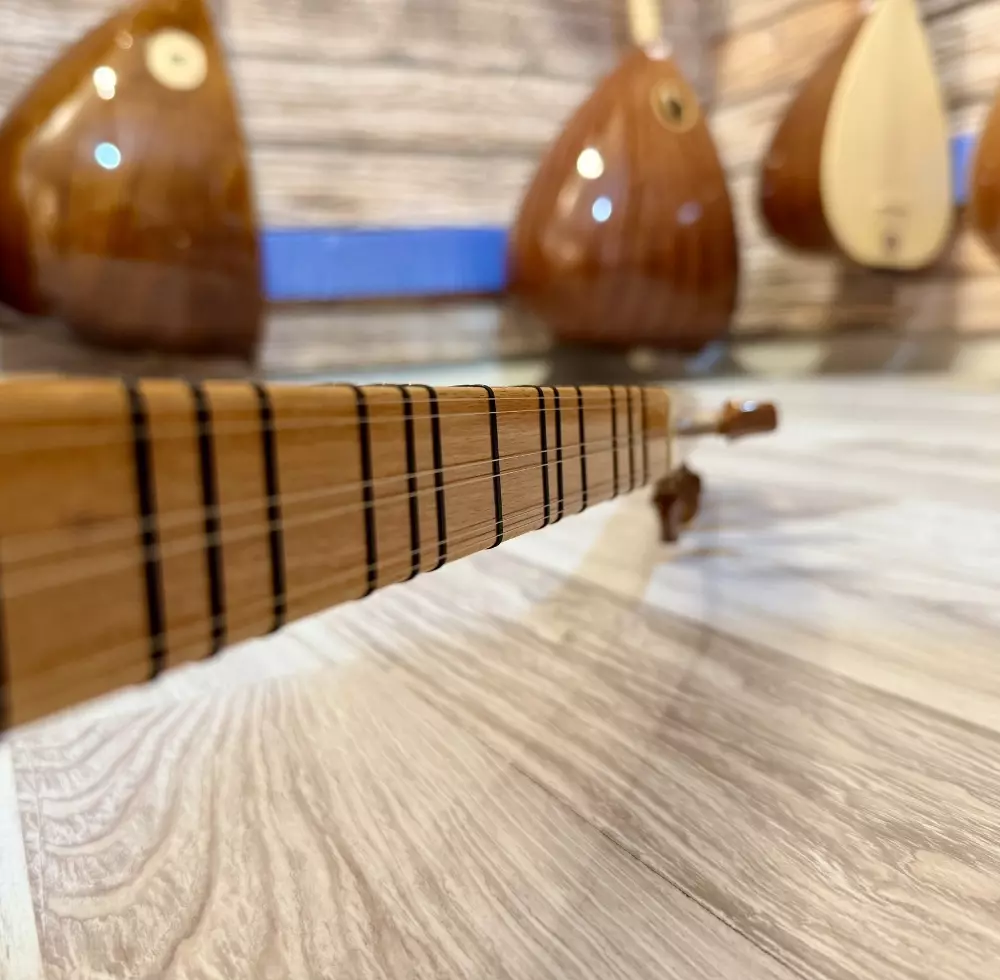 Solak Cura Bağlama Solak Cura Bağlama